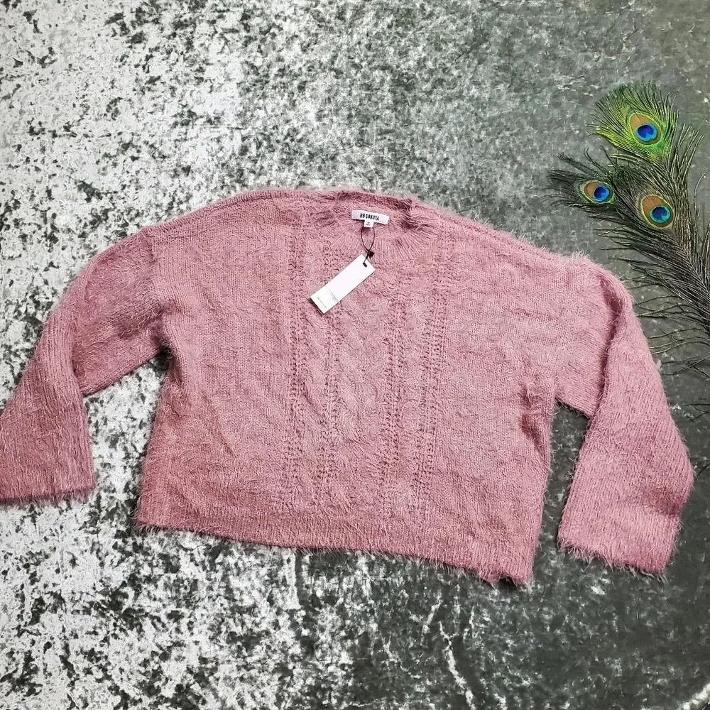BB‎ Dakota Eyelash Knit Pullover Sweater